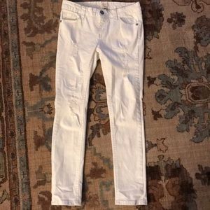 Blue Asphalt white distressed jeans size 5/27 NW